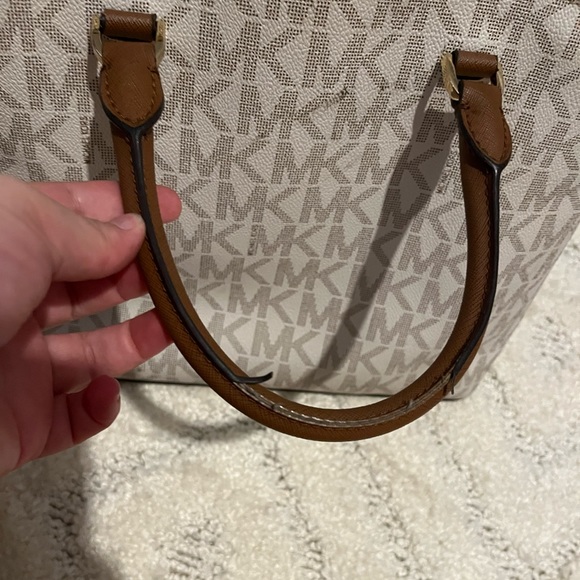 Michael Kors brown and cream purse - Picture 5 of 7